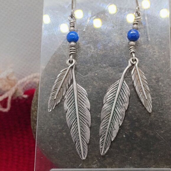 Vtg Native Sterling Silver Dangle Feather Earrings Lapis Lazuli Bead Southwest - Picture 1 of 7